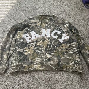 Fancy D camo mockneck